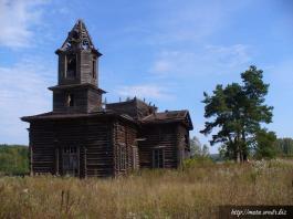 Деревянная церковь (03.09.2011)